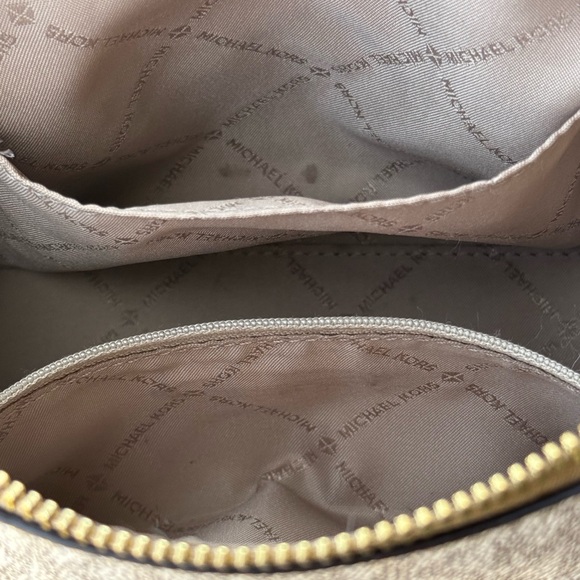 Michael Kors Cream and Tan Signature Small Satchel & little wallet - Picture 8 of 12